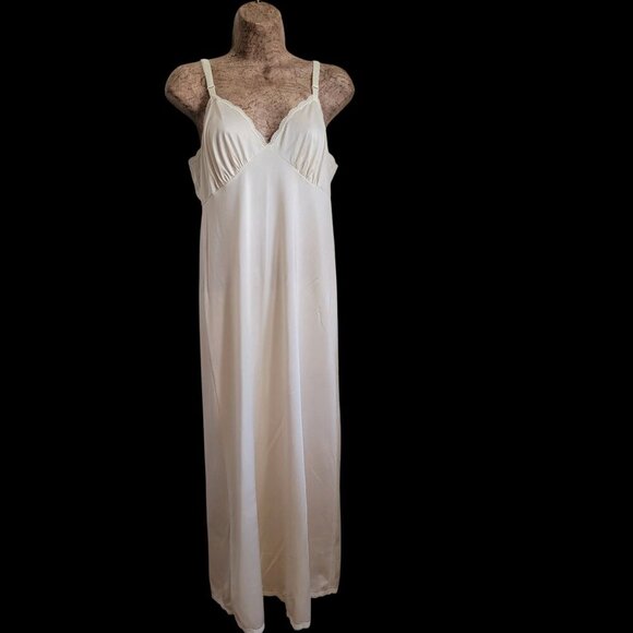 Vintage Ivory Full-Length Satin Nightgown with Lace Trim & Adjustable Straps - Picture 2 of 13